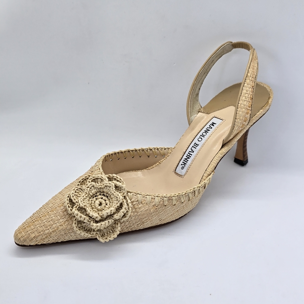 Manolo Blahnik Raffia Slingback Pumps IT36/US6 - Picture 3 of 16